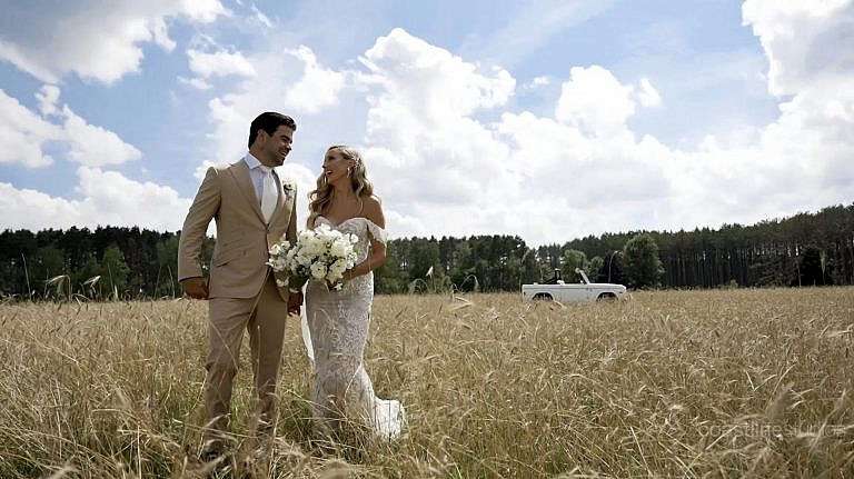 Stylish Elegant Michigan Summer Wedding | Lauren + Michael